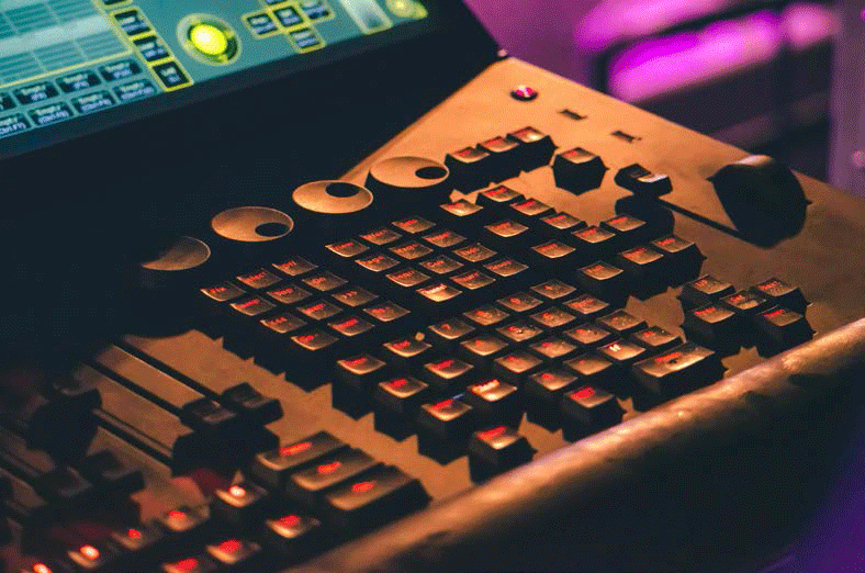 adaptive.vision.co.ke: Sound System & Equipments